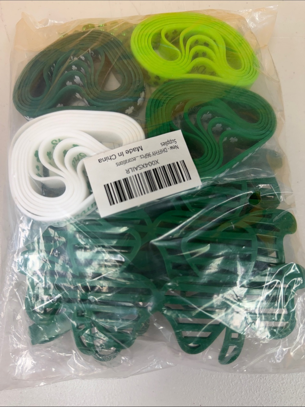 Green White St. Patrick's Day Shamrock Party Supplies glasses necklaces bracelet